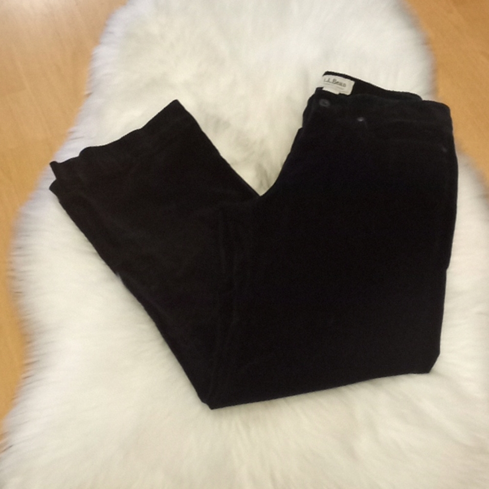 LL Bean Black Velvet Straight Leg Pantp